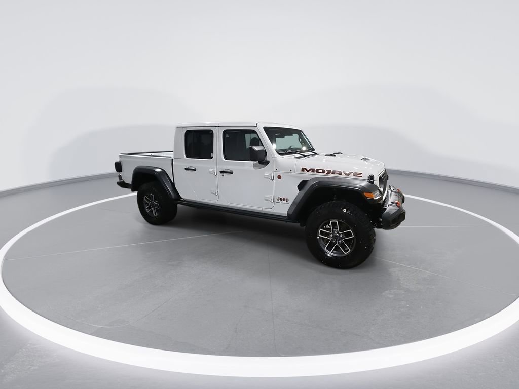 Used 2025 Jeep Gladiator Mojave image 2