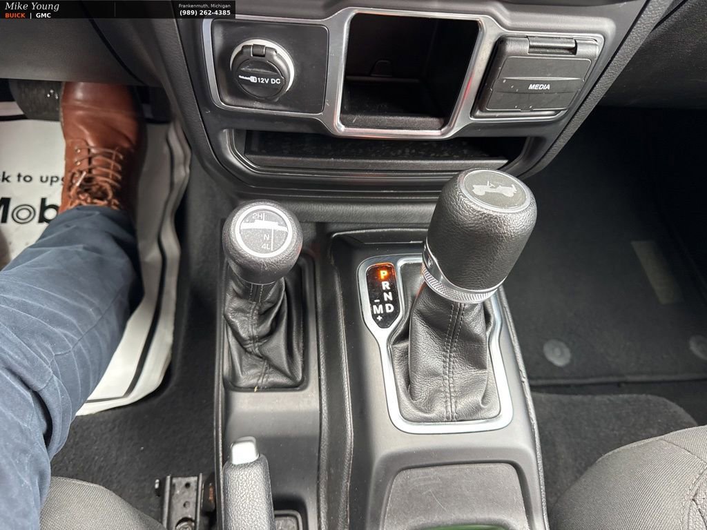 Used 2023 Jeep Wrangler Sport image 23