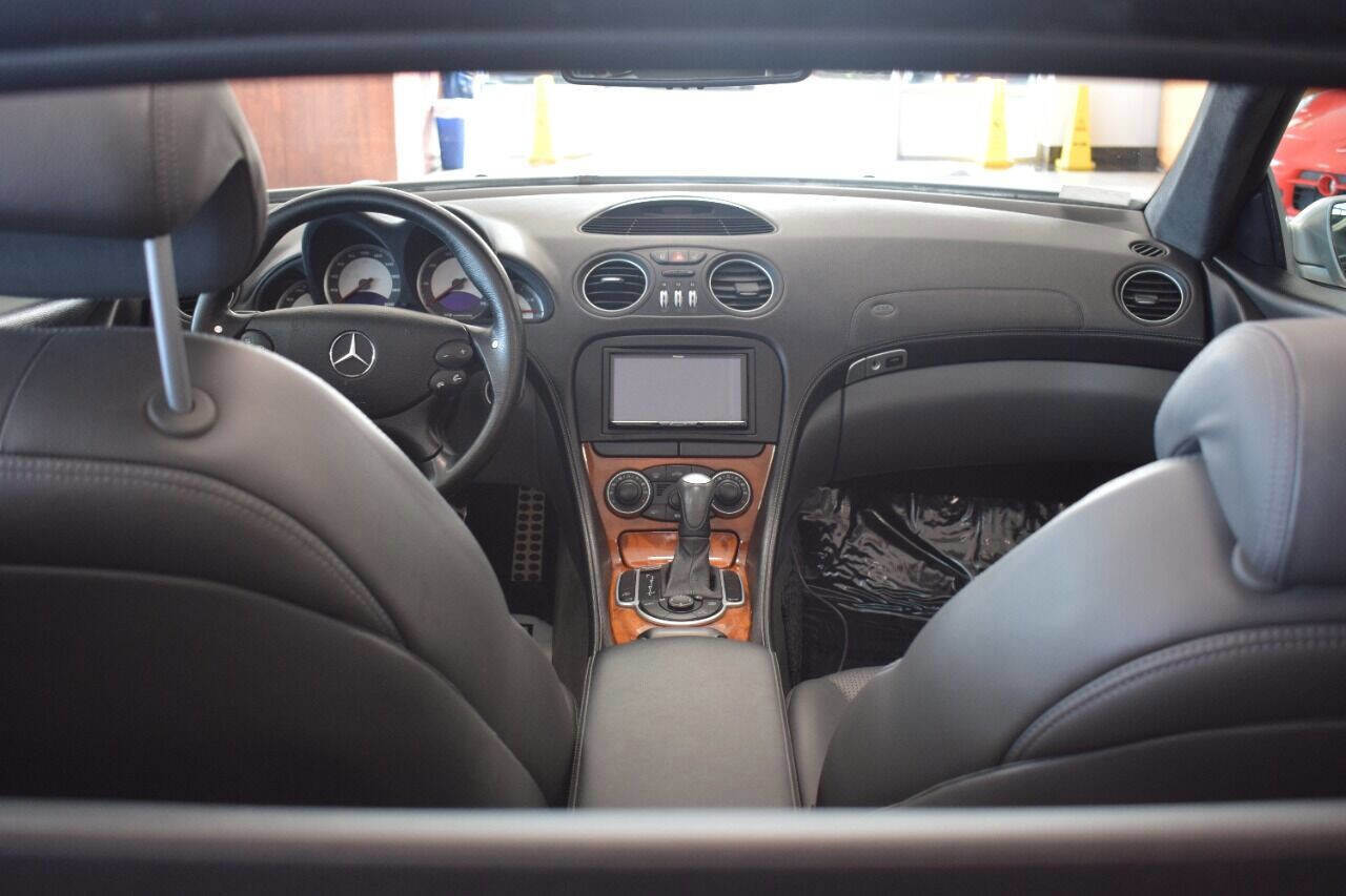 Used 2004 Mercedes-Benz SL 55 AMG image 28