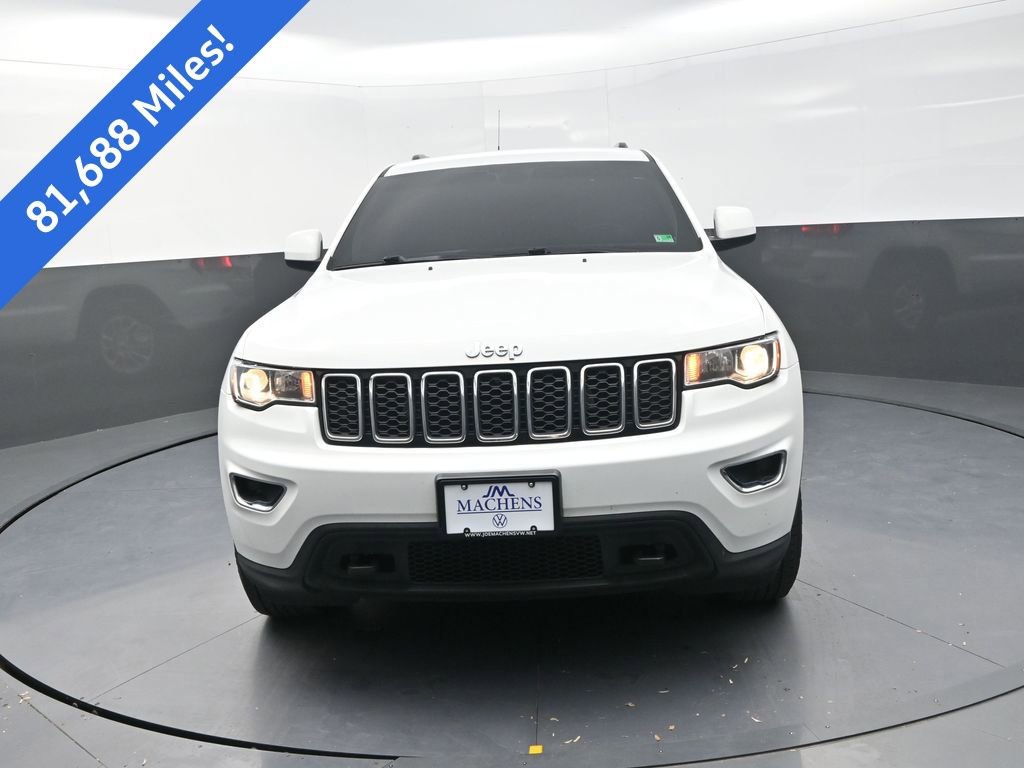 Used 2019 Jeep Grand Cherokee Laredo AWD/4WD image 2