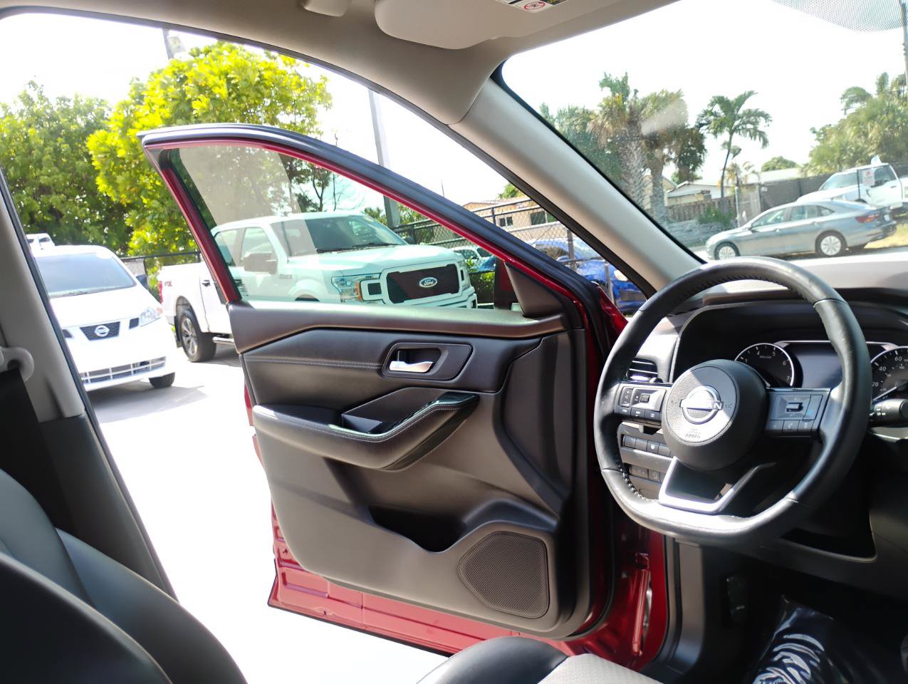 Used 2023 Nissan Rogue SV w/ SV Premium B Package FWD image 62