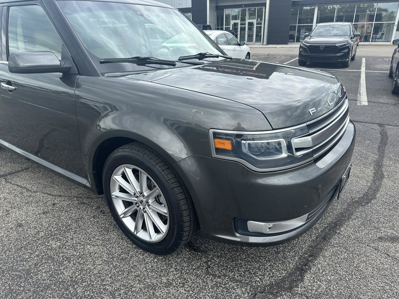 Used 2019 Ford Flex Limited AWD/4WD image 11