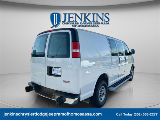 Used 2024 GMC Savana 2500 w/ Driver Convenience Package image 3