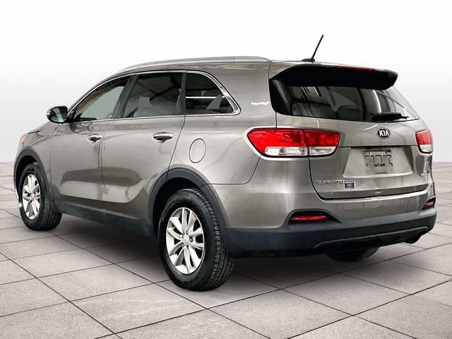 Used 2016 Kia Sorento FWD image 10