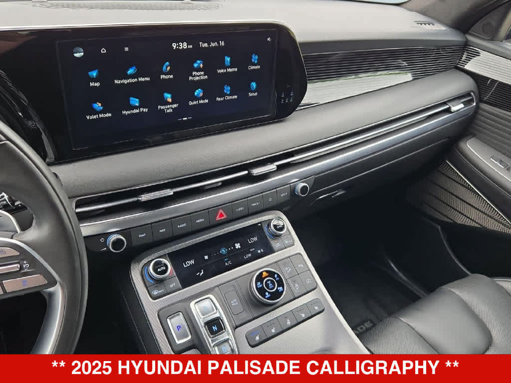 Used 2025 Hyundai Palisade Calligraphy AWD/4WD image 32