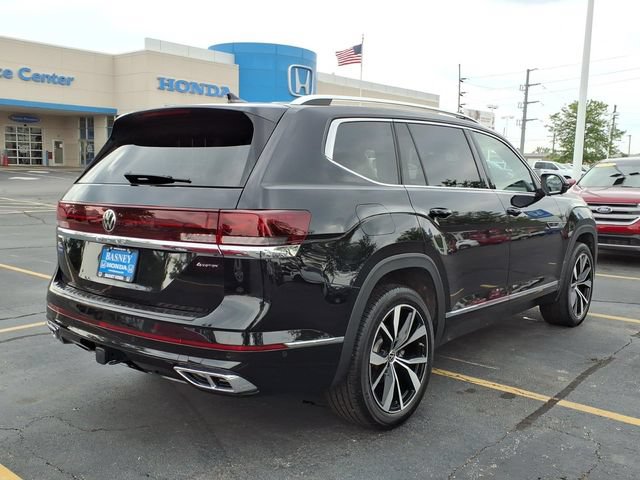 Used 2025 Volkswagen Atlas SEL Premium R-Line AWD/4WD image 12