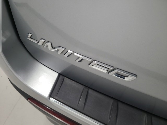 Used 2020 Ford Explorer Limited AWD/4WD image 9