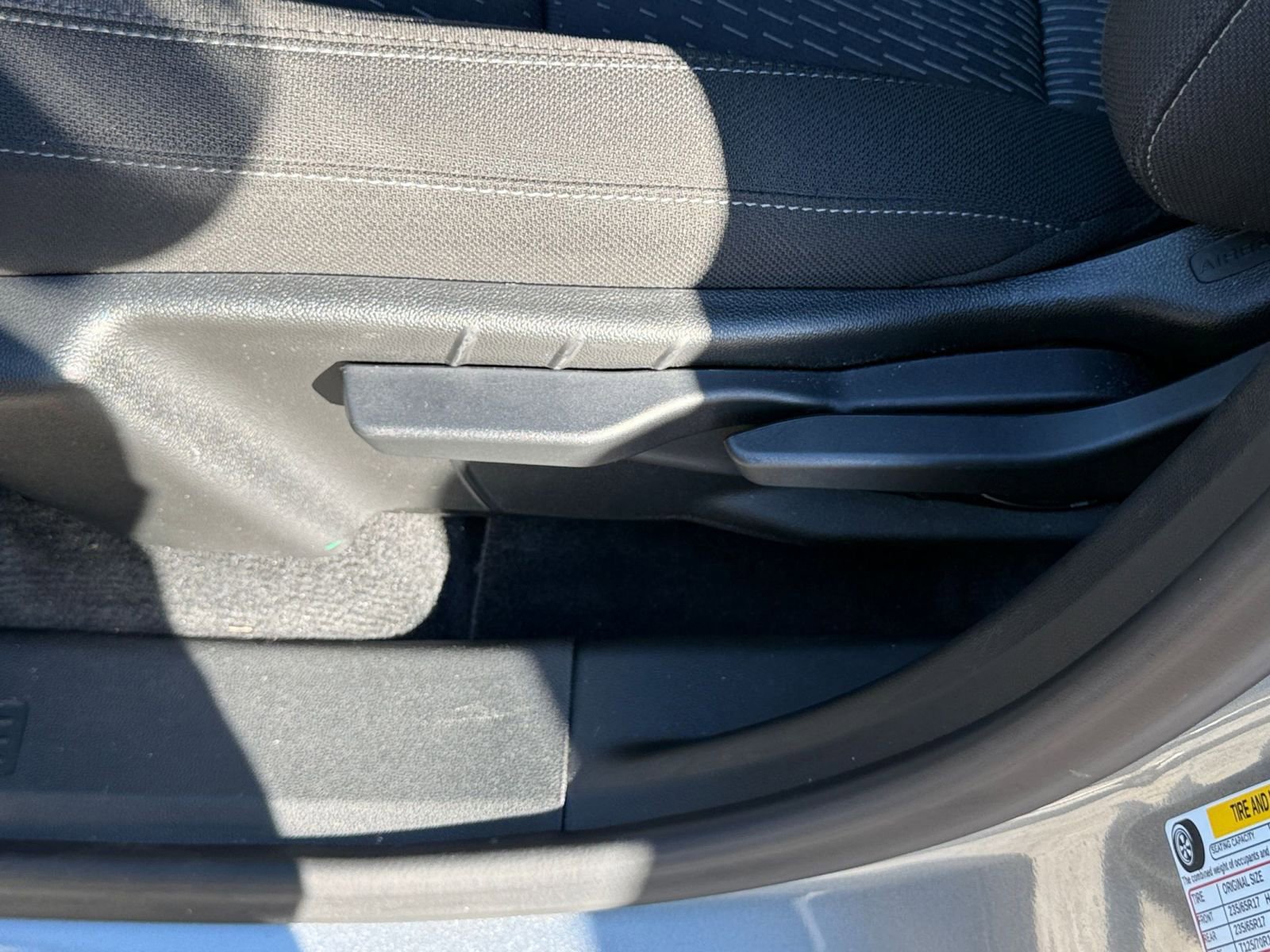 Used 2025 Chevrolet Equinox LT image 23