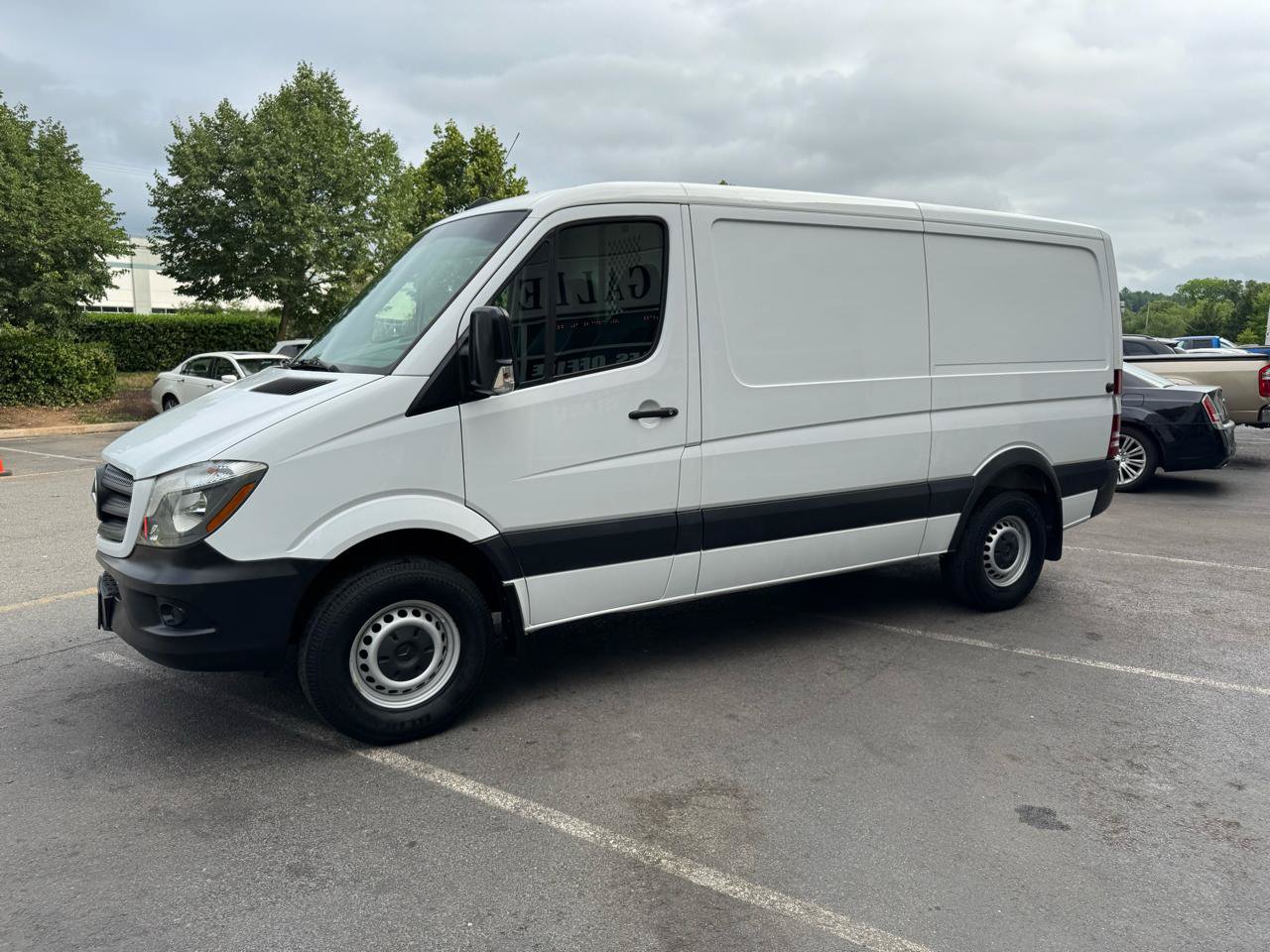 Used 2017 Mercedes-Benz Sprinter 2500 image 25