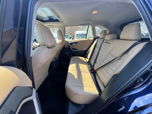 Used 2020 Toyota RAV4 XLE Premium image 13