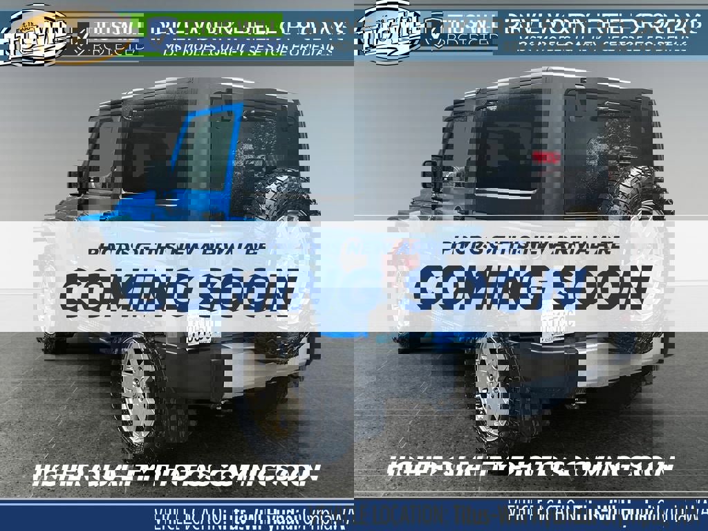 Used 2011 Jeep Wrangler Sahara AWD/4WD image 3