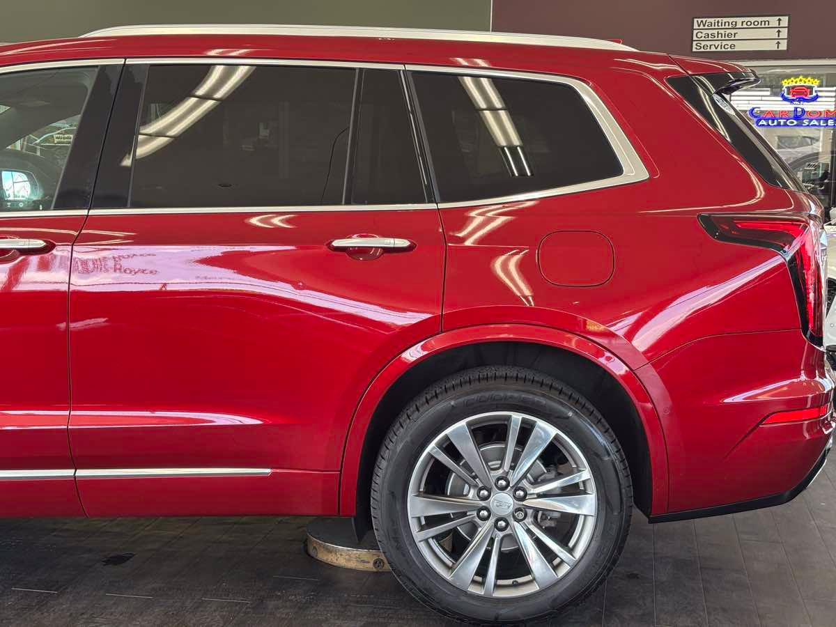 Used 2021 Cadillac XT6 Premium Luxury AWD/4WD image 14