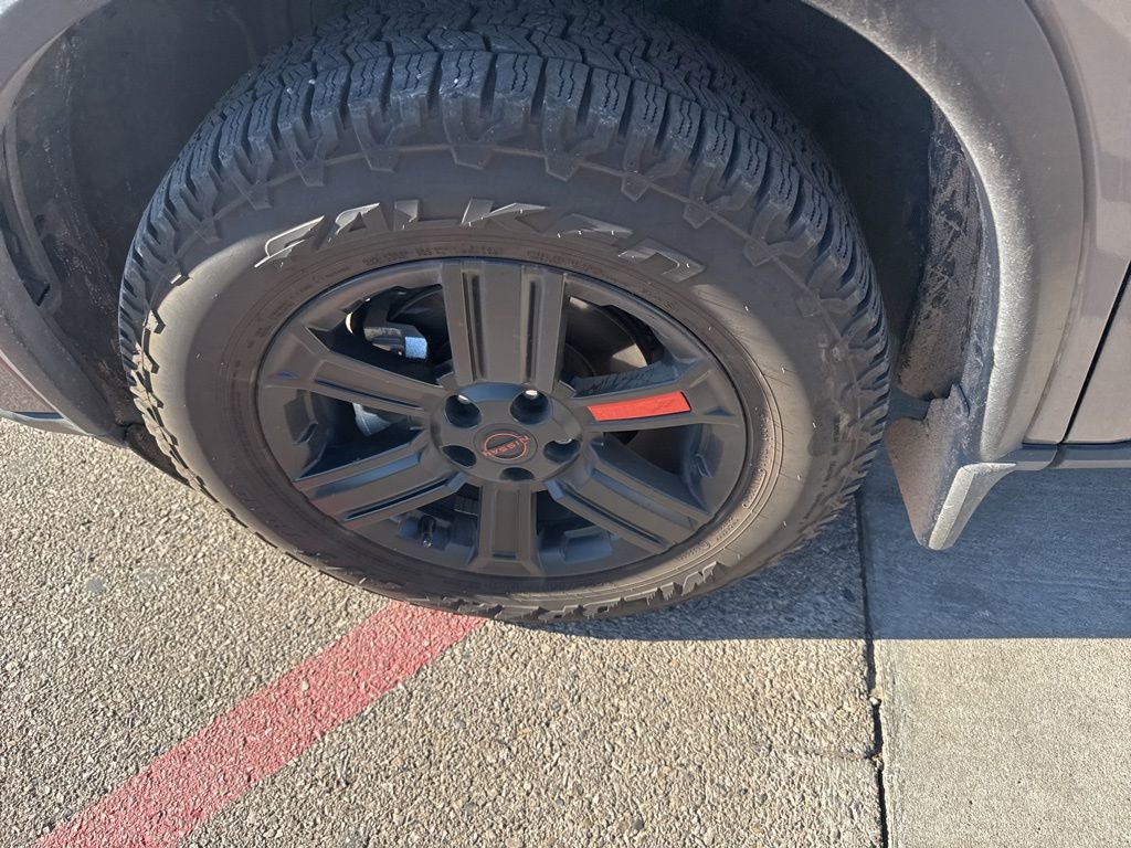 Used 2025 Nissan Rogue SV image 24