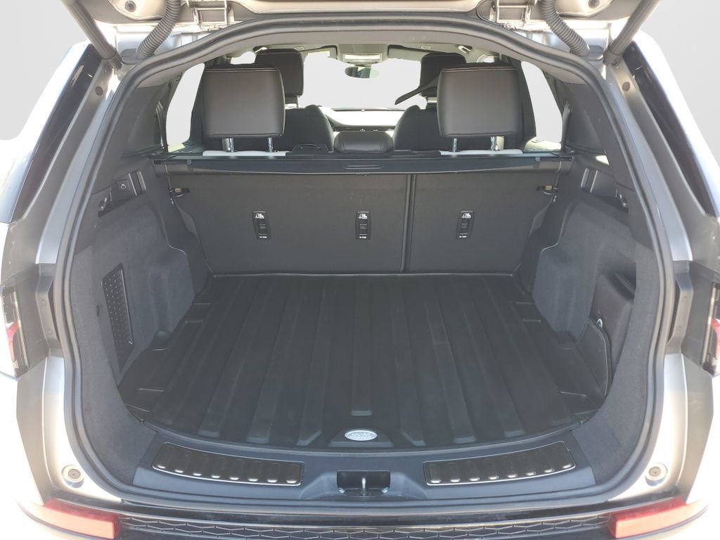 Used 2023 Land Rover Discovery Sport SE R-Dynamic image 20