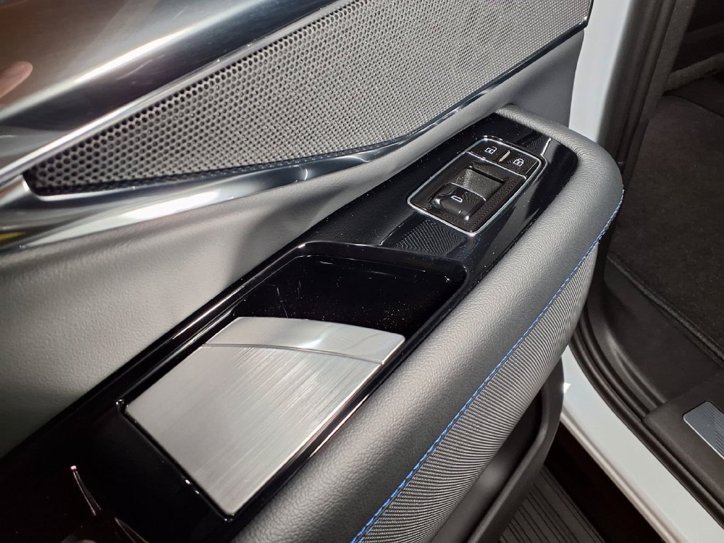New 2026 Cadillac Escalade IQL Luxury AWD/4WD image 11