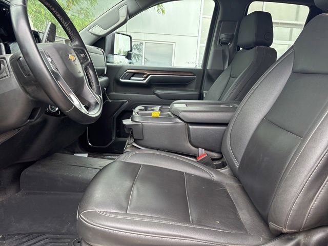Used 2024 Chevrolet Silverado 3500 LT w/ Safety Package AWD/4WD image 11