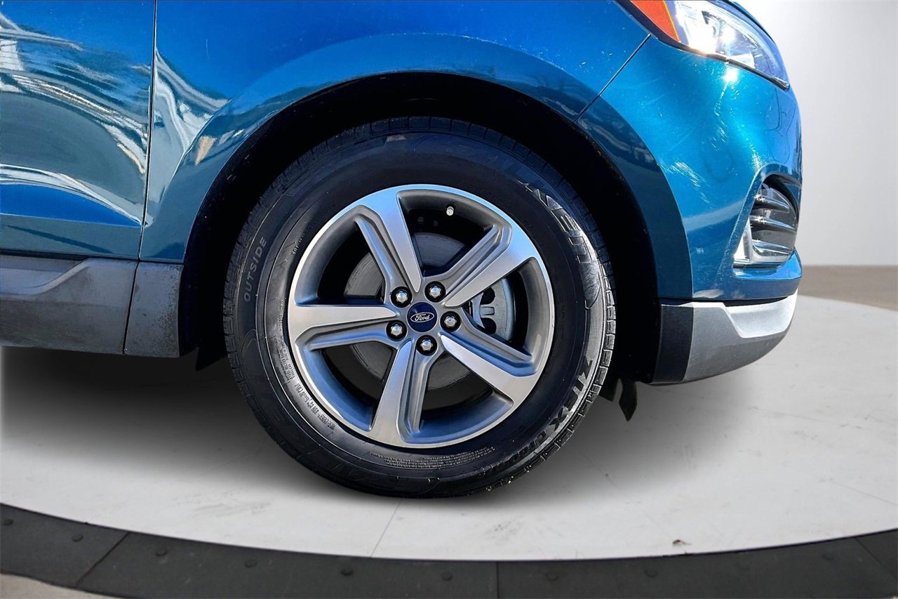 Used 2020 Ford Edge SEL w/ Convenience Package image 34