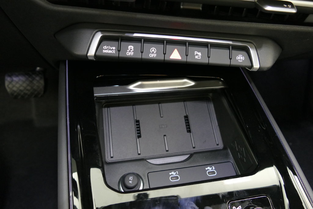 New 2026 Audi Q3 quattro 2.0T AWD/4WD image 22
