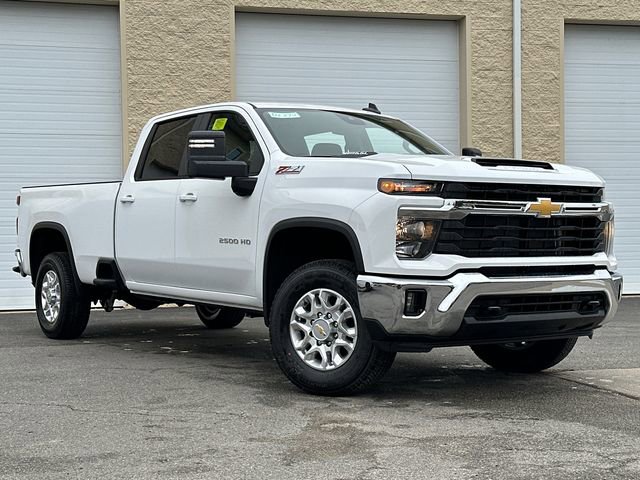 New 2026 Chevrolet Silverado 2500 LT image 2