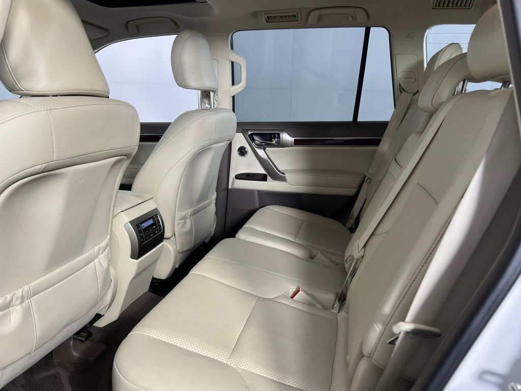 Used 2016 Lexus GX 460 Luxury image 26