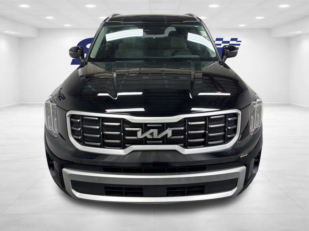 Used 2024 Kia Telluride S w/ S Sunroof Package image 3