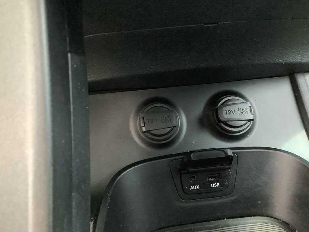 Used 2013 Hyundai Santa Fe Sport AWD/4WD image 27