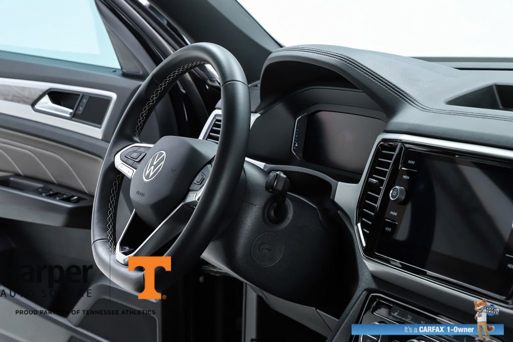 Used 2023 Volkswagen Atlas Cross Sport SE w/ Black Wheel Package image 35