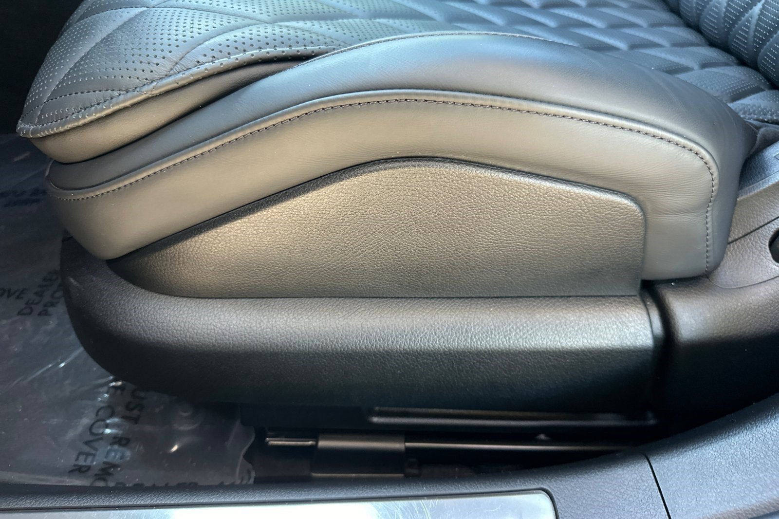 Used 2025 Mercedes-Benz S 580e 4MATIC Sedan image 14