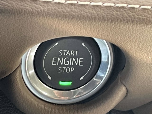 Certified 2025 Chevrolet Tahoe High Country AWD/4WD image 45