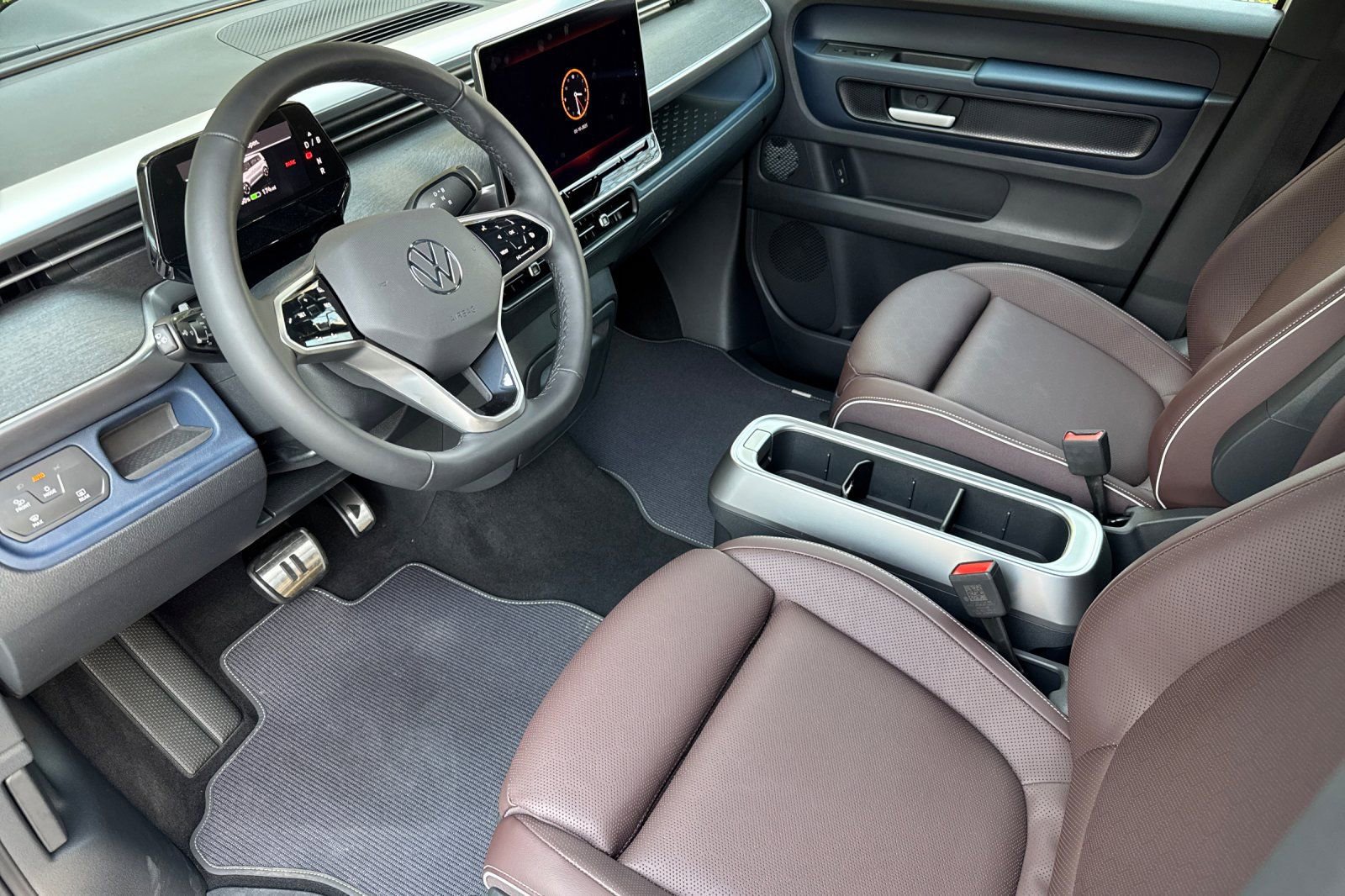 New 2025 Volkswagen ID. Buzz Pro S RWD image 10