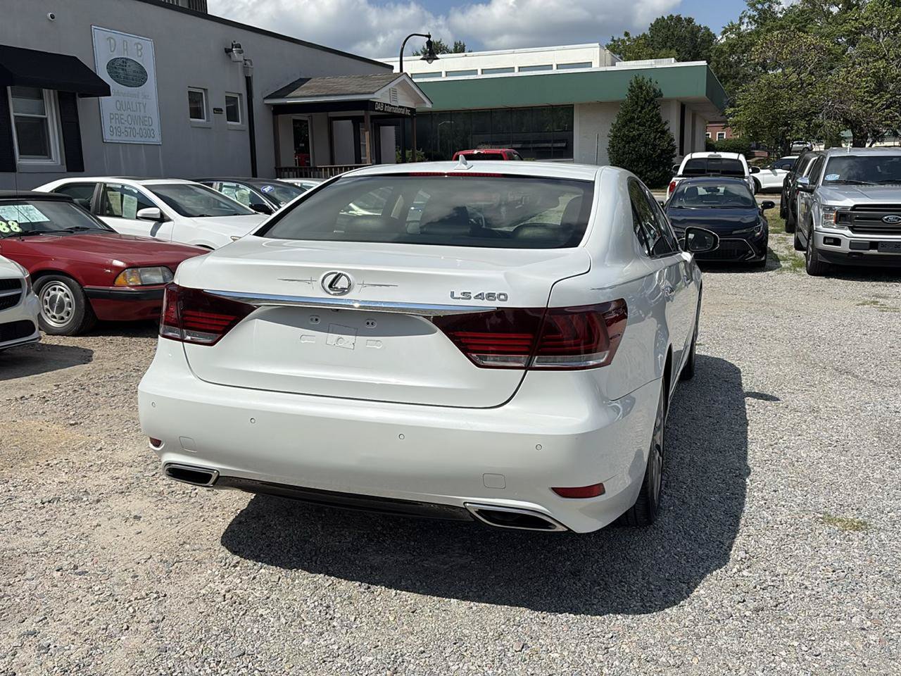 Used 2013 Lexus LS 460 w/ Comfort Pkg RWD image 9
