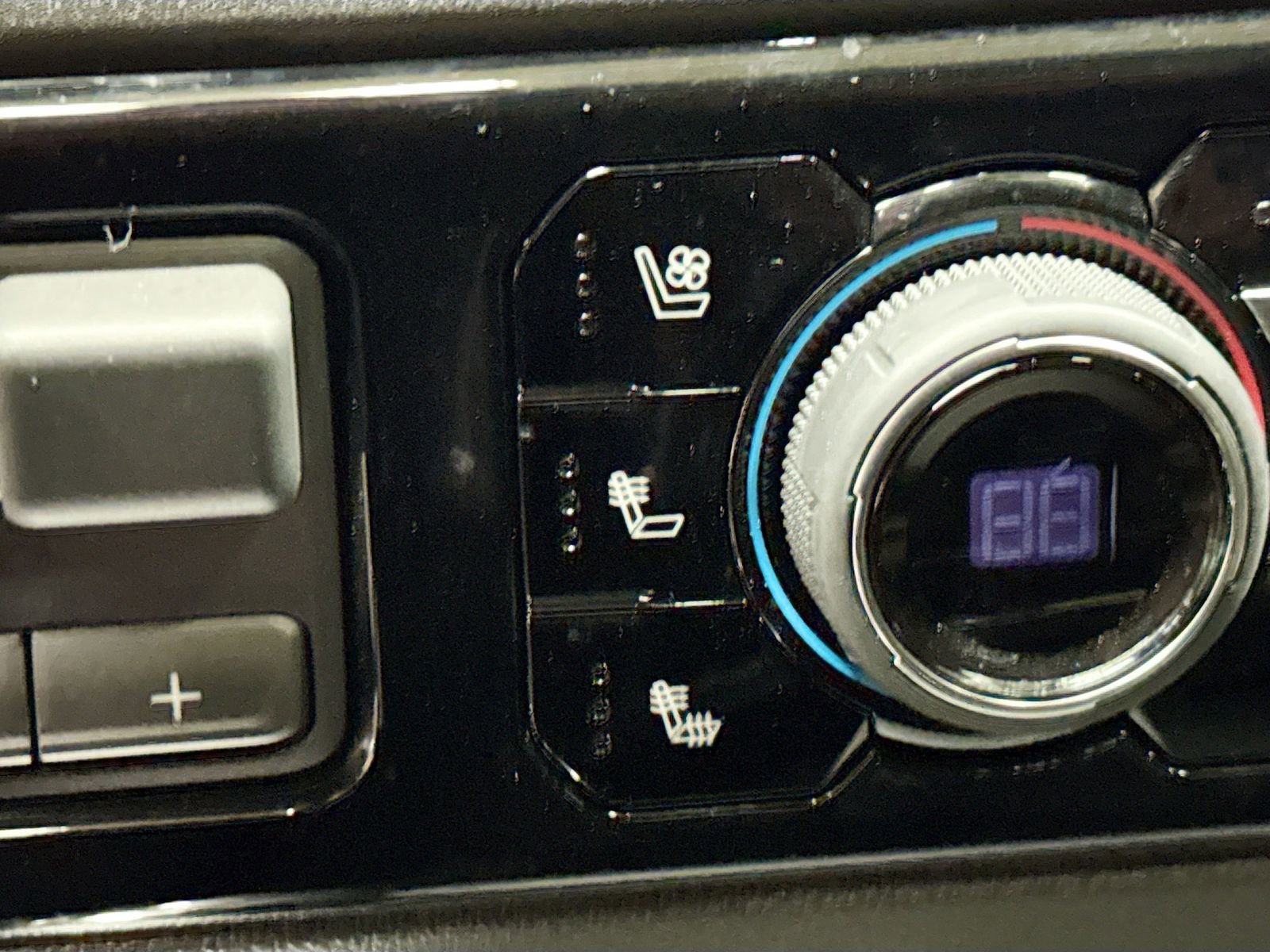 Used 2025 Chevrolet Silverado 2500 LTZ w/ Trail Boss Package image 24