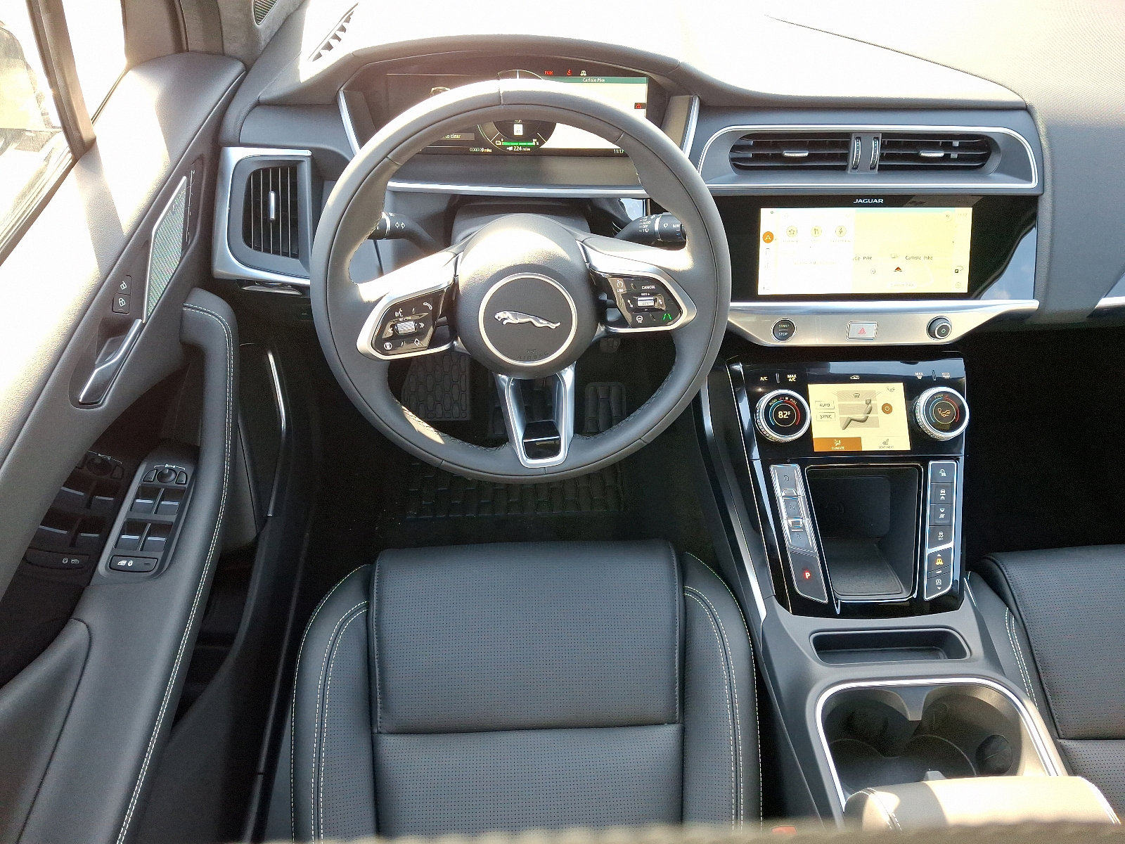 New 2024 Jaguar I-PACE R-Dynamic HSE image 9