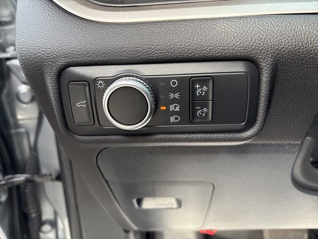 Used 2022 Ford Explorer XLT image 23