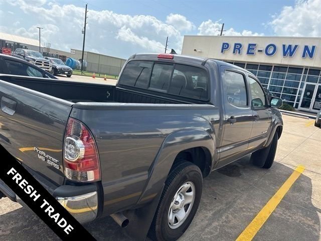 Used 2015 Toyota Tacoma PreRunner w/ SR5 Package image 14