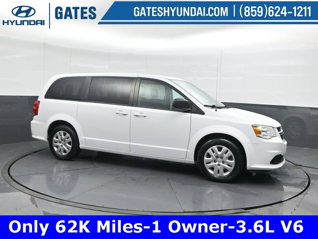 Used 2018 Dodge Grand Caravan SE w/ UConnect Hands-Free Group