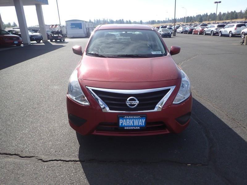 Used 2019 Nissan Versa SV FWD image 8