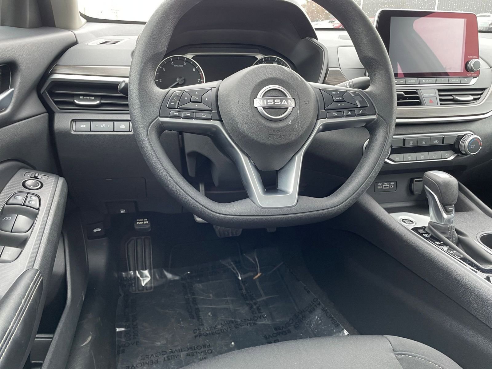 Used 2025 Nissan Altima 2.5 SV image 33