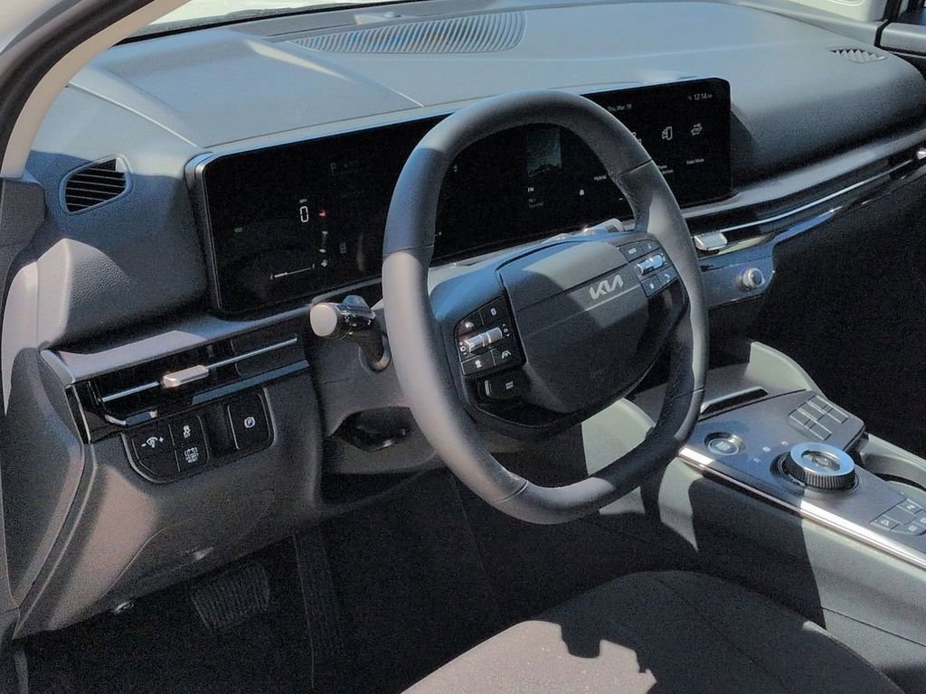 New 2026 Kia Sportage LX image 10