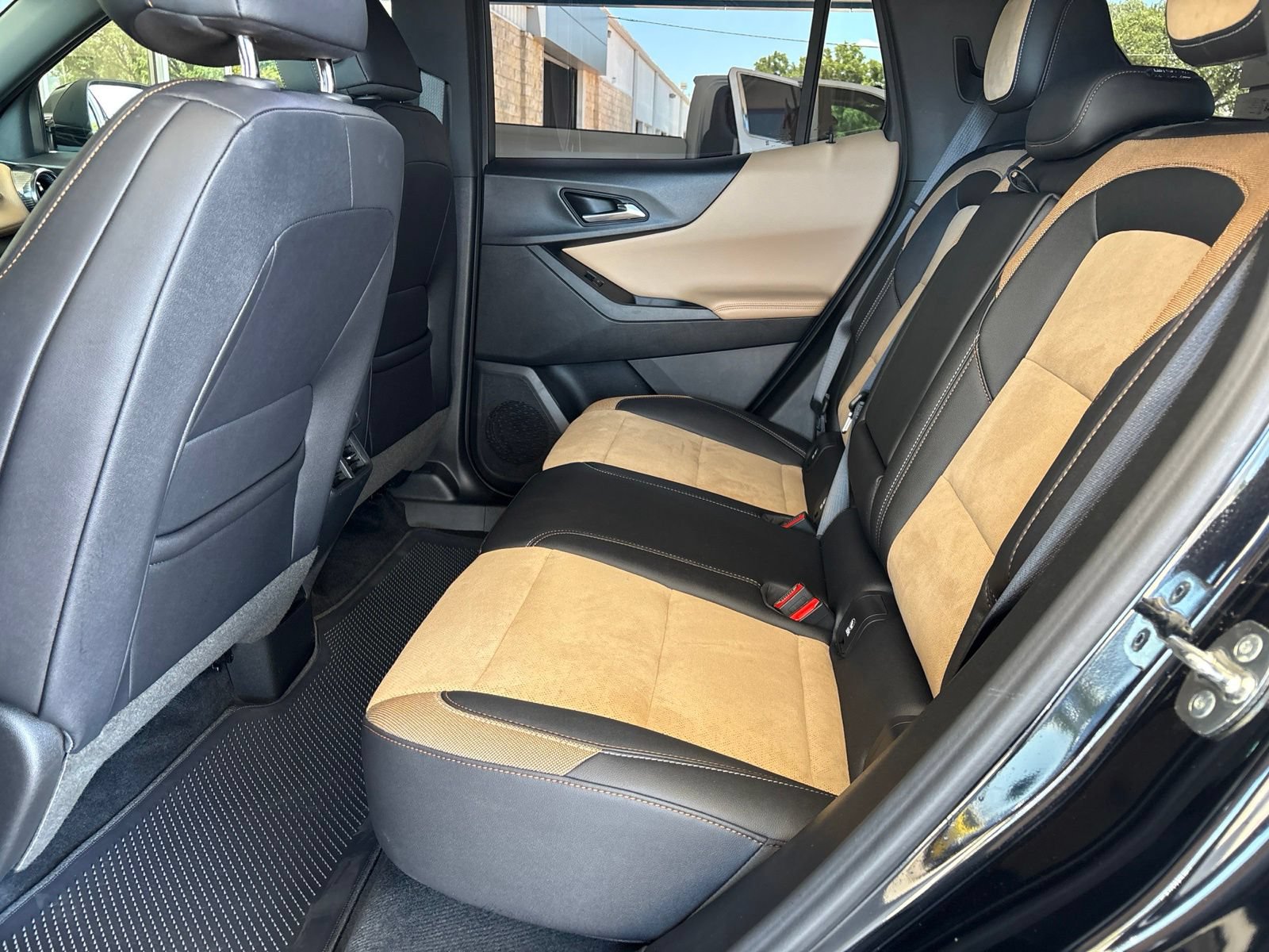 Used 2026 Chevrolet Equinox ACTIV FWD image 15