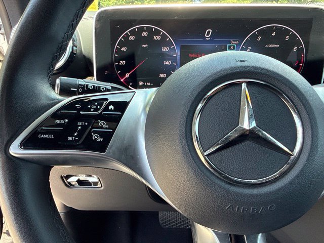 Used 2024 Mercedes-Benz GLC 300 4MATIC image 36