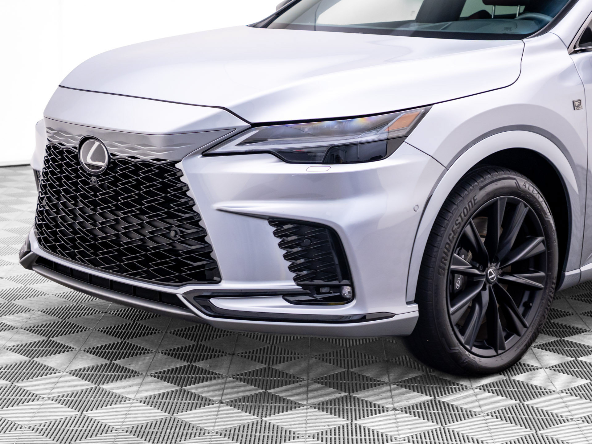 Used 2024 Lexus RX 500h F Sport w/ Convenience Package AWD/4WD image 45