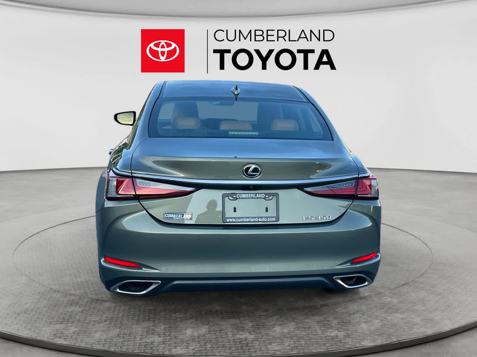 Used 2024 Lexus ES 350 w/ Accessory Package (Z1) FWD image 4