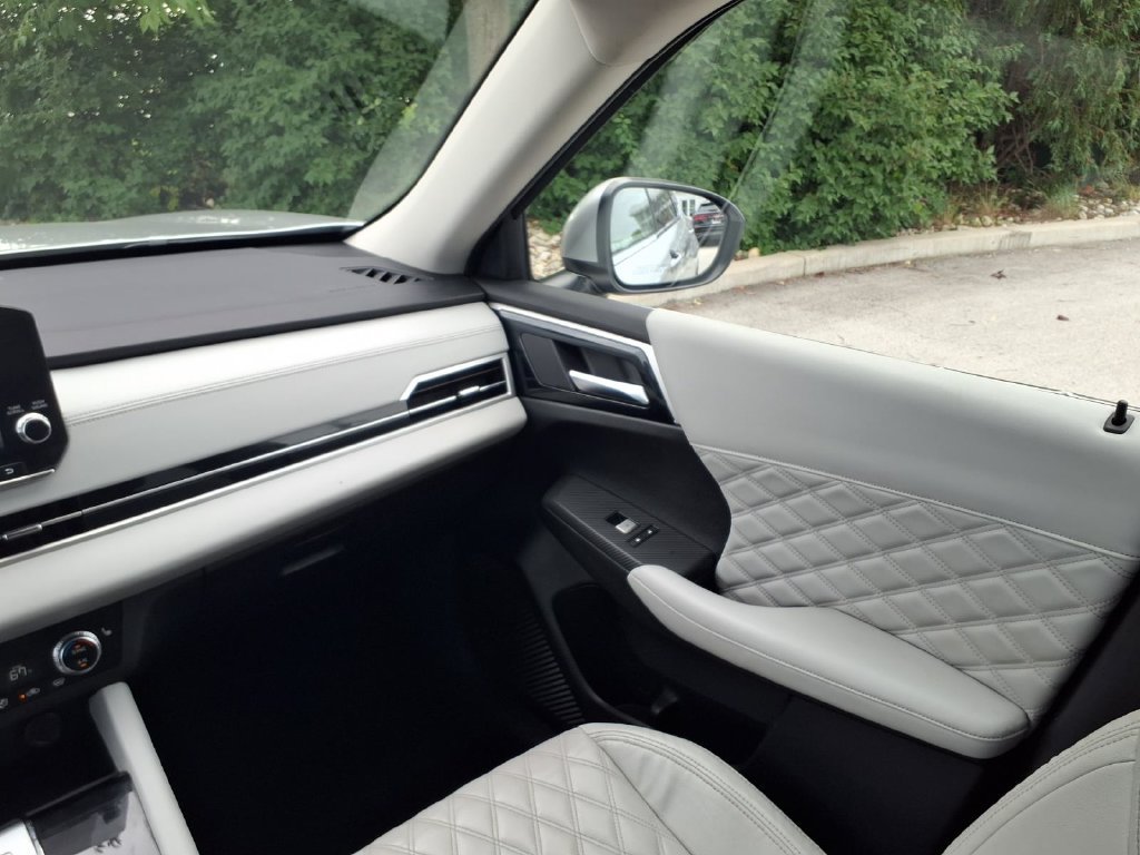 Used 2022 Mitsubishi Outlander SEL AWD/4WD image 28