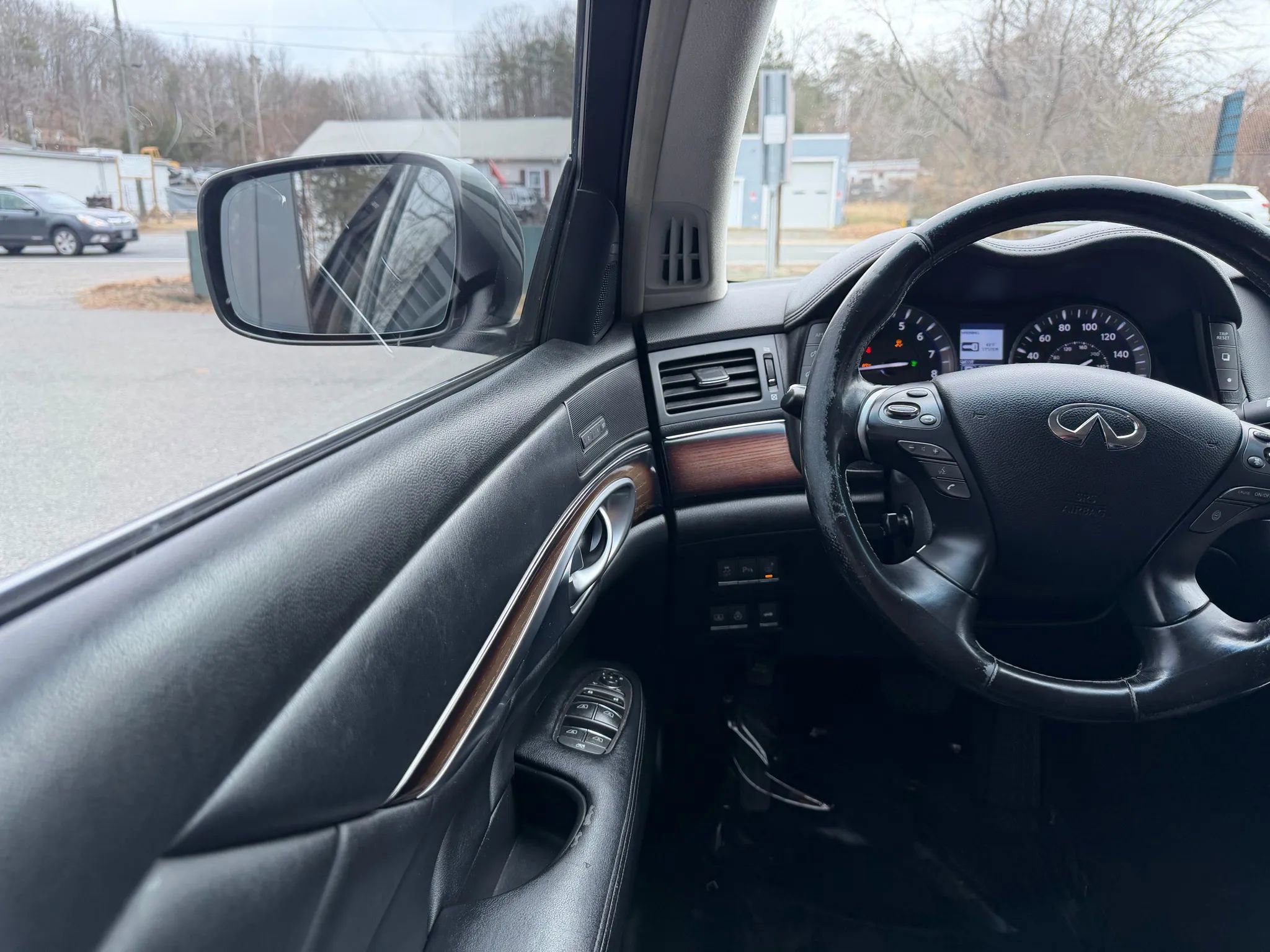 Used 2013 INFINITI M35 w/ Premium Pkg image 29