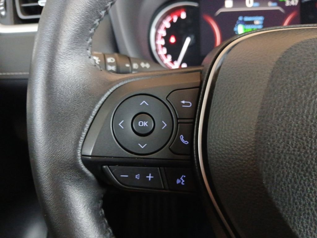 Used 2022 Toyota RAV4 Limited FWD image 18