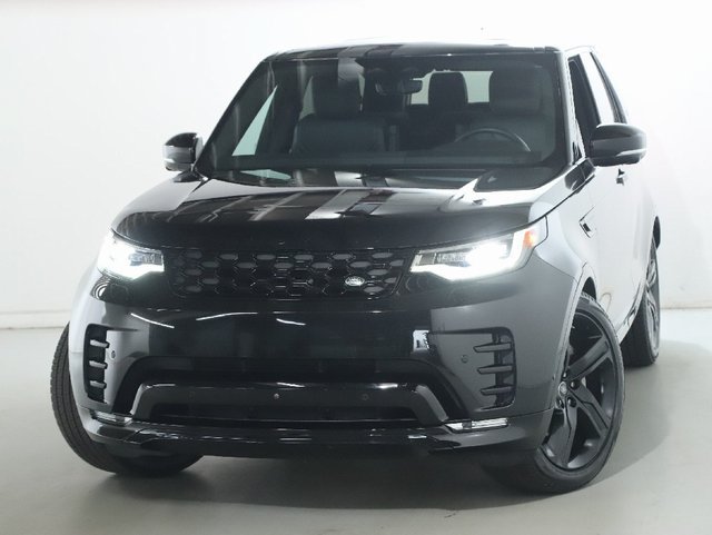 Used 2025 Land Rover Discovery Dynamic SE AWD/4WD image 3