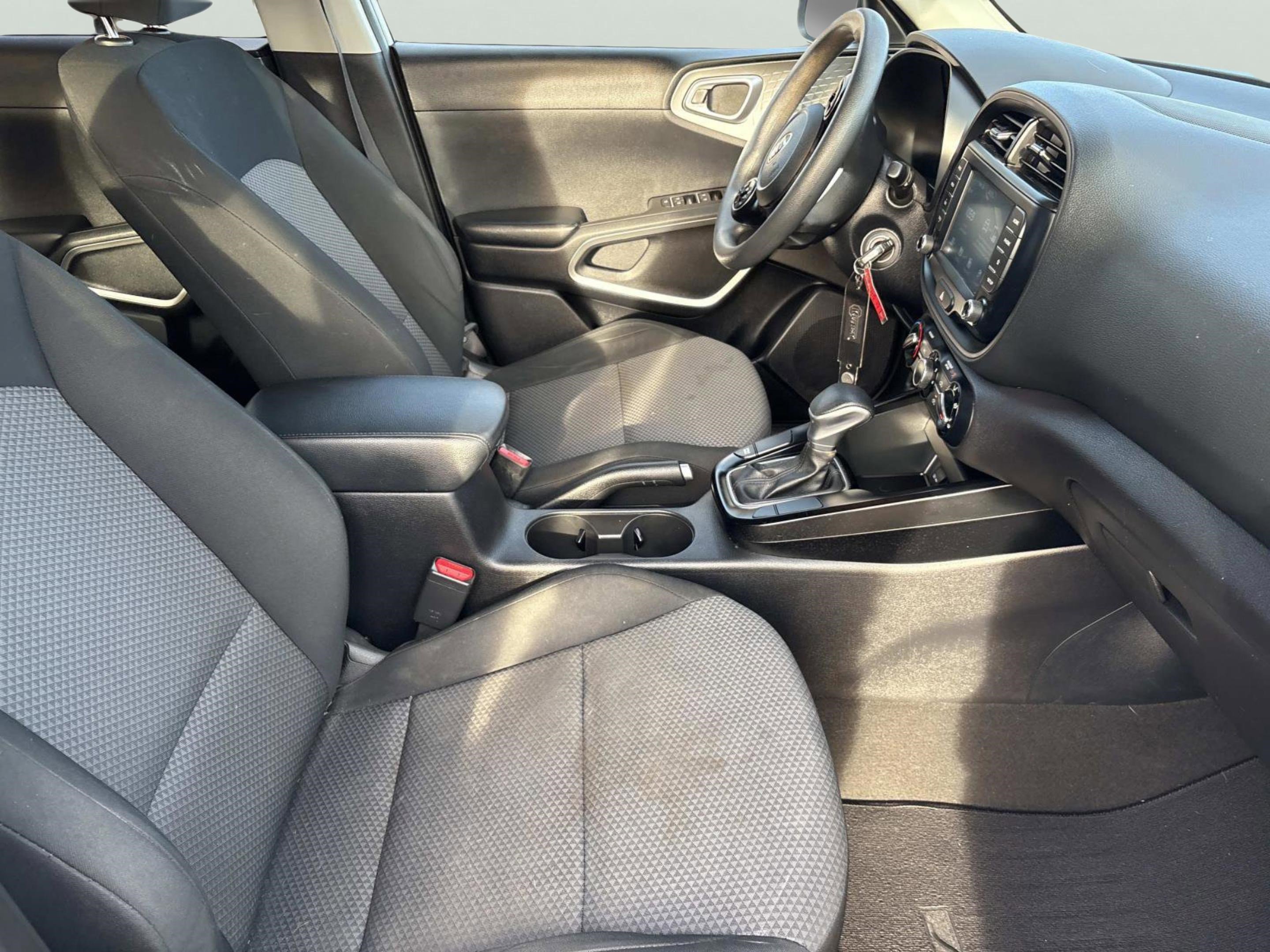 Used 2020 Kia Soul LX image 22