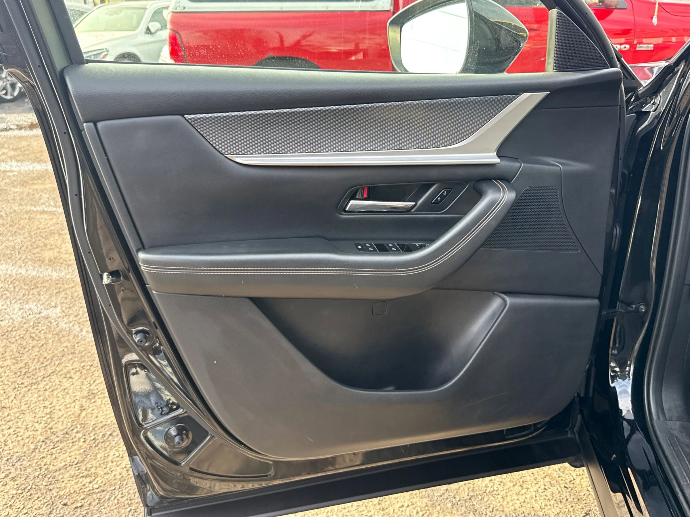 Used 2025 MAZDA CX-90 3.3 Turbo w/ Preferred Package image 17