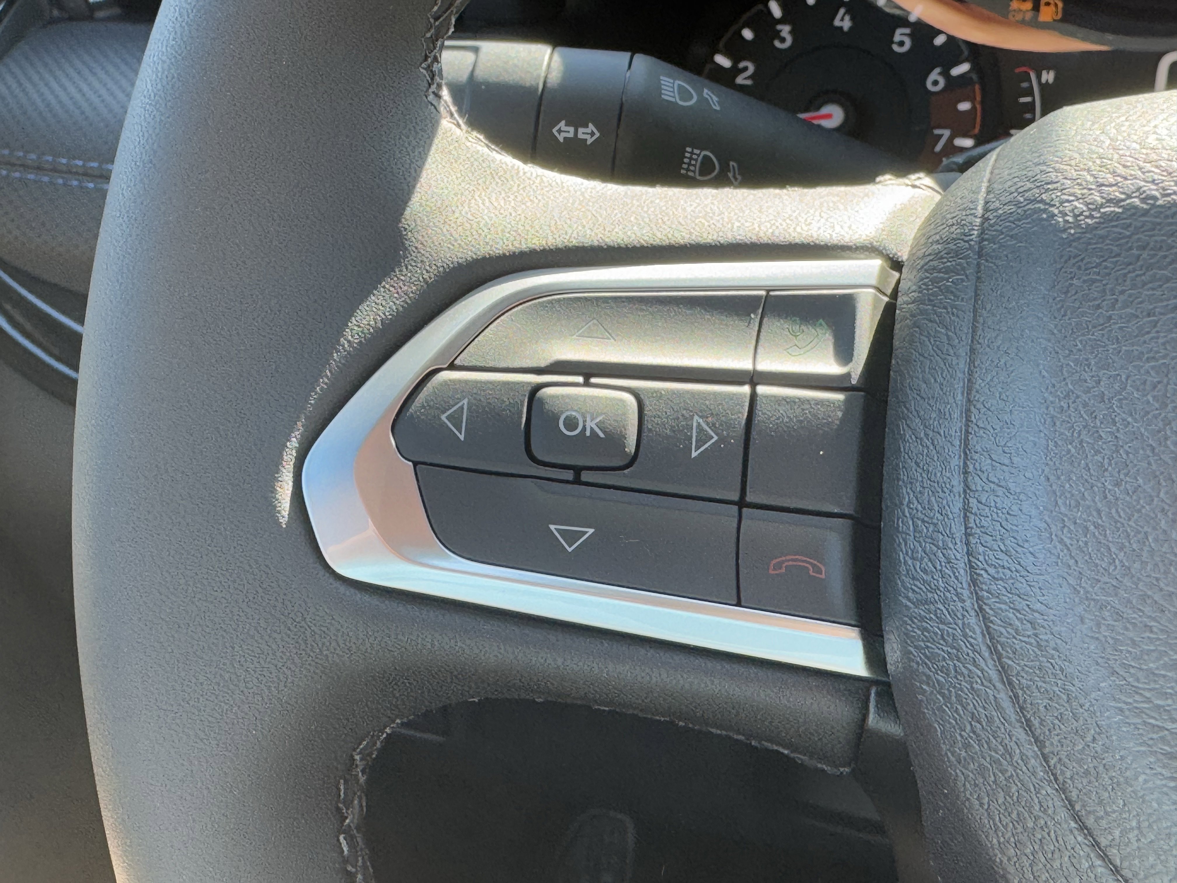 New 2026 Jeep Compass Limited image 15